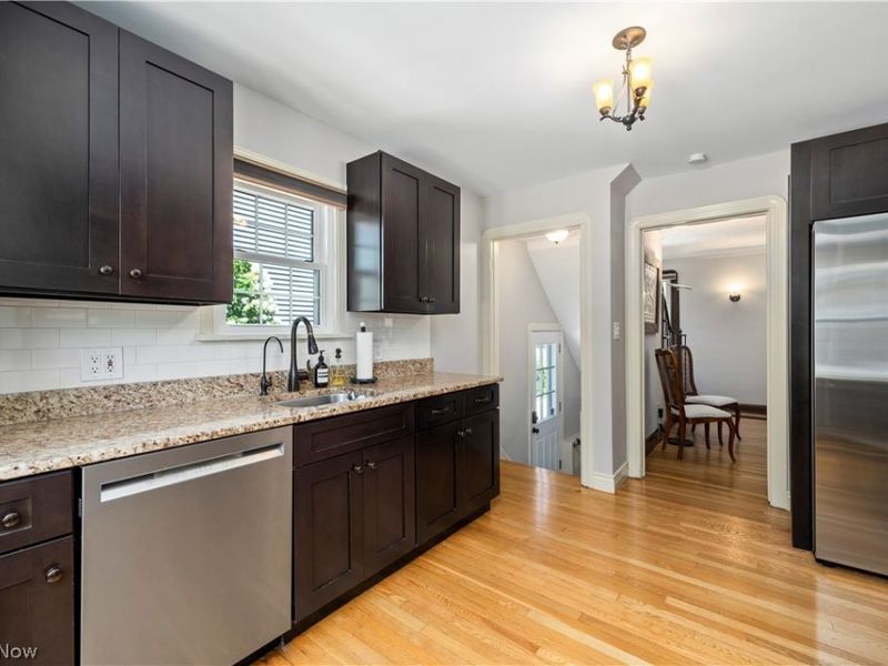 26019 Lake Road, Bay Village, OH 44140 Photo 12