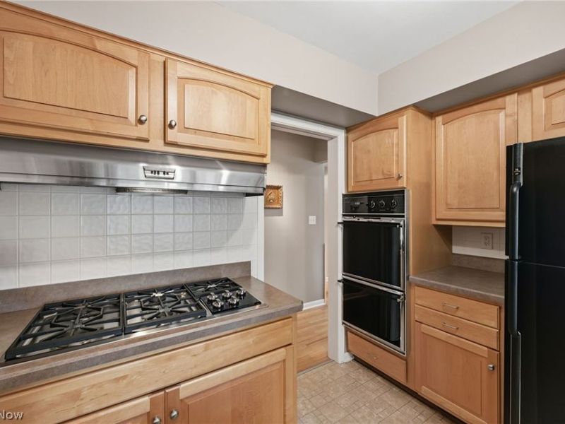 6848 Rosemont Drive, Brecksville, OH 44141 Photo 12