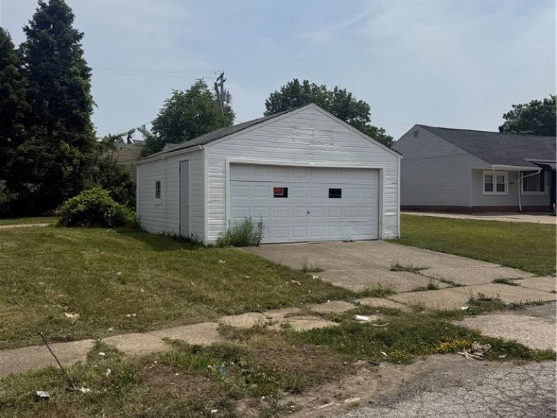 14602 Harvard Avenue, Cleveland, OH 44128 Photo 1