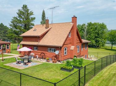 16250 Maple Knoll Drive, Pengilly, MN 55775