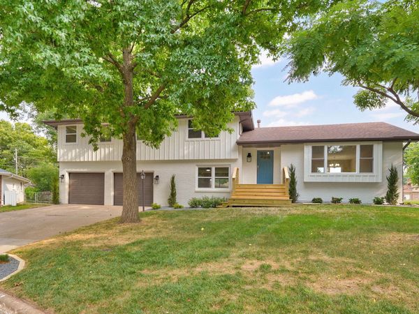 713 E Meadowlark Circle , Springfield, MO 65810
