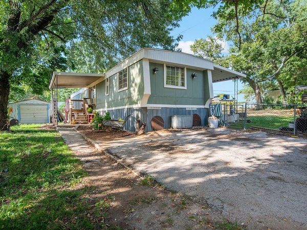 1005 W Kirkwood Drive , Ozark, MO 65721