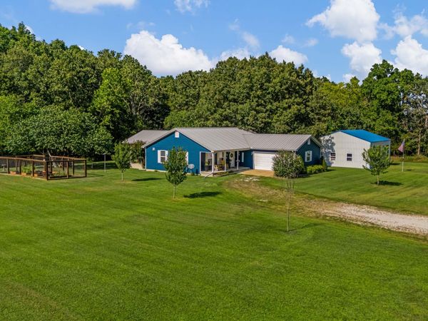 13832 County Road 8110 , West Plains, MO 65775