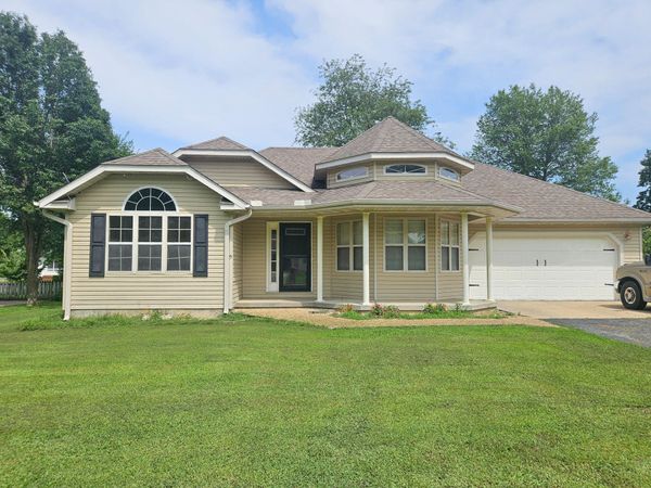 703 Kaitlin Drive , Mountain View, MO 65548
