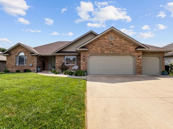 3710 S Suburban Avenue , Springfield, MO 65807
