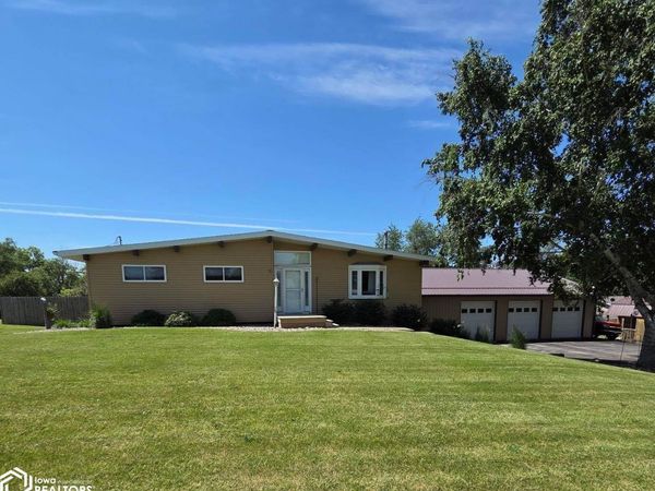 2648 260Th Street, Marshalltown, IA 50158