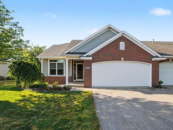 6028 Heritage Meadow Drive, Holland, MI 49423