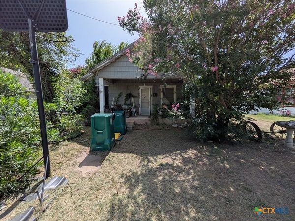 410 S 14th Street , Gatesville, TX 76528