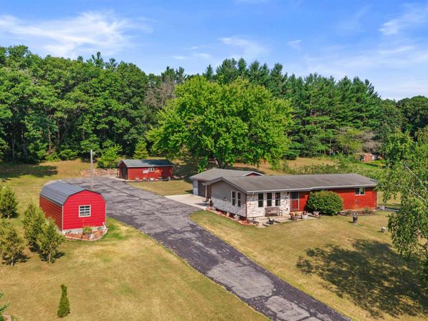 N1531 County B Road, Coloma, WI 54930