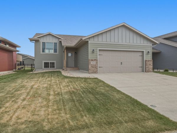 9425 W Liam St, Sioux Falls, SD 57106