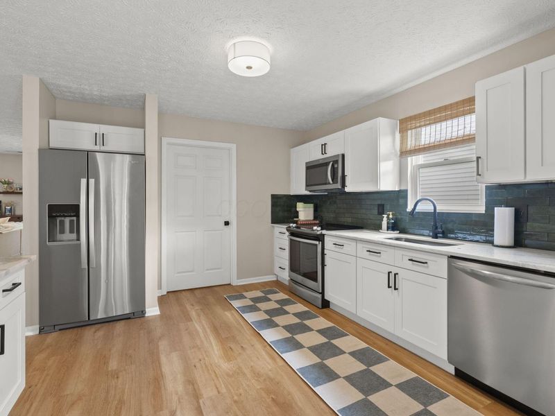 4111 Sweet Shadow Avenue, Columbus, OH 43230 Photo 8