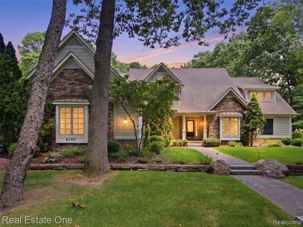 6140 Englewood Drive, Springfield Twp, MI 48346