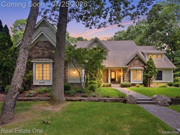 6140 Englewood Drive, Springfield Twp, MI 48346
