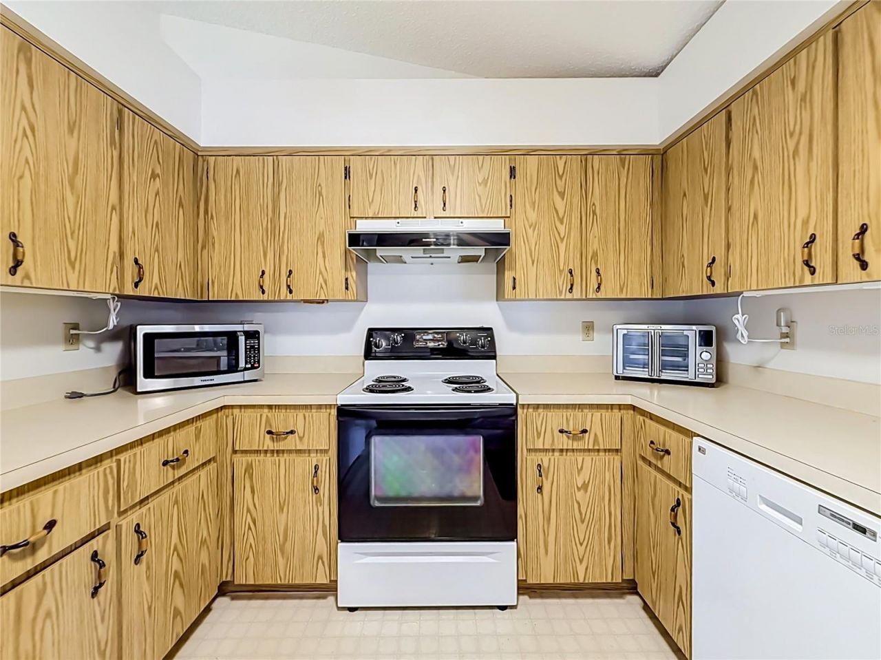 33909 Linda Lane, Leesburg, FL 34788 Photo