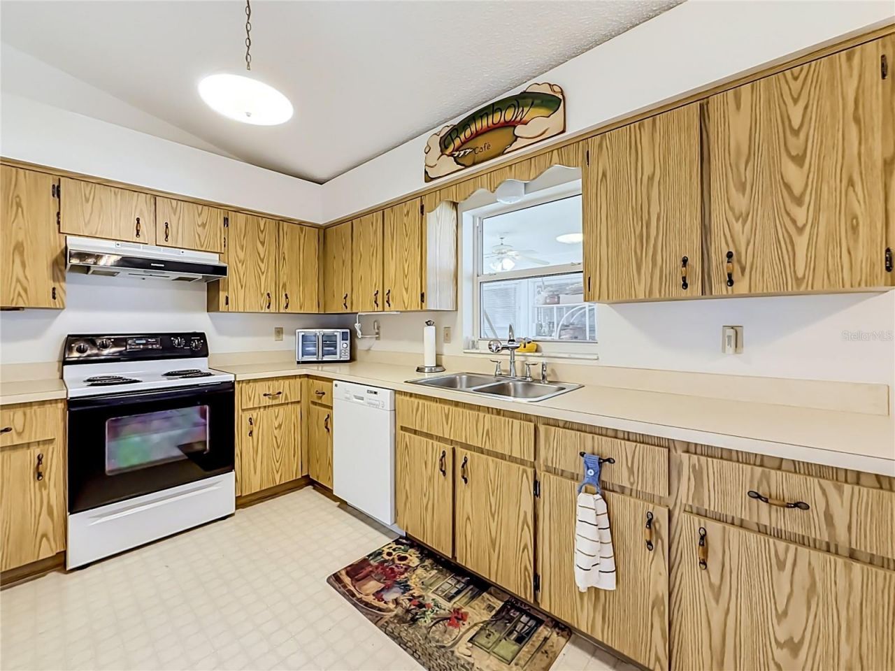 33909 Linda Lane, Leesburg, FL 34788 Photo