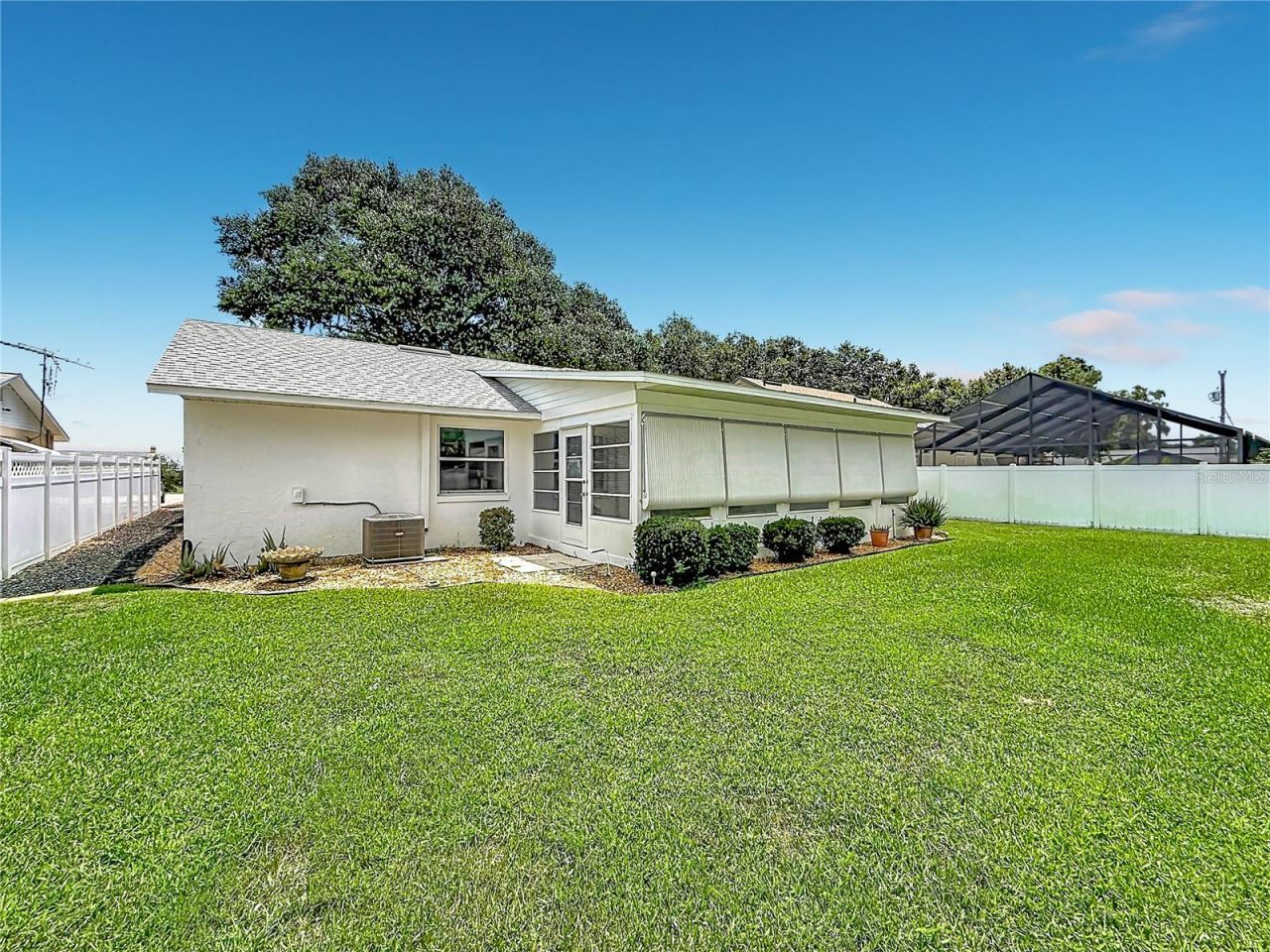 33909 Linda Lane, Leesburg, FL 34788 Photo