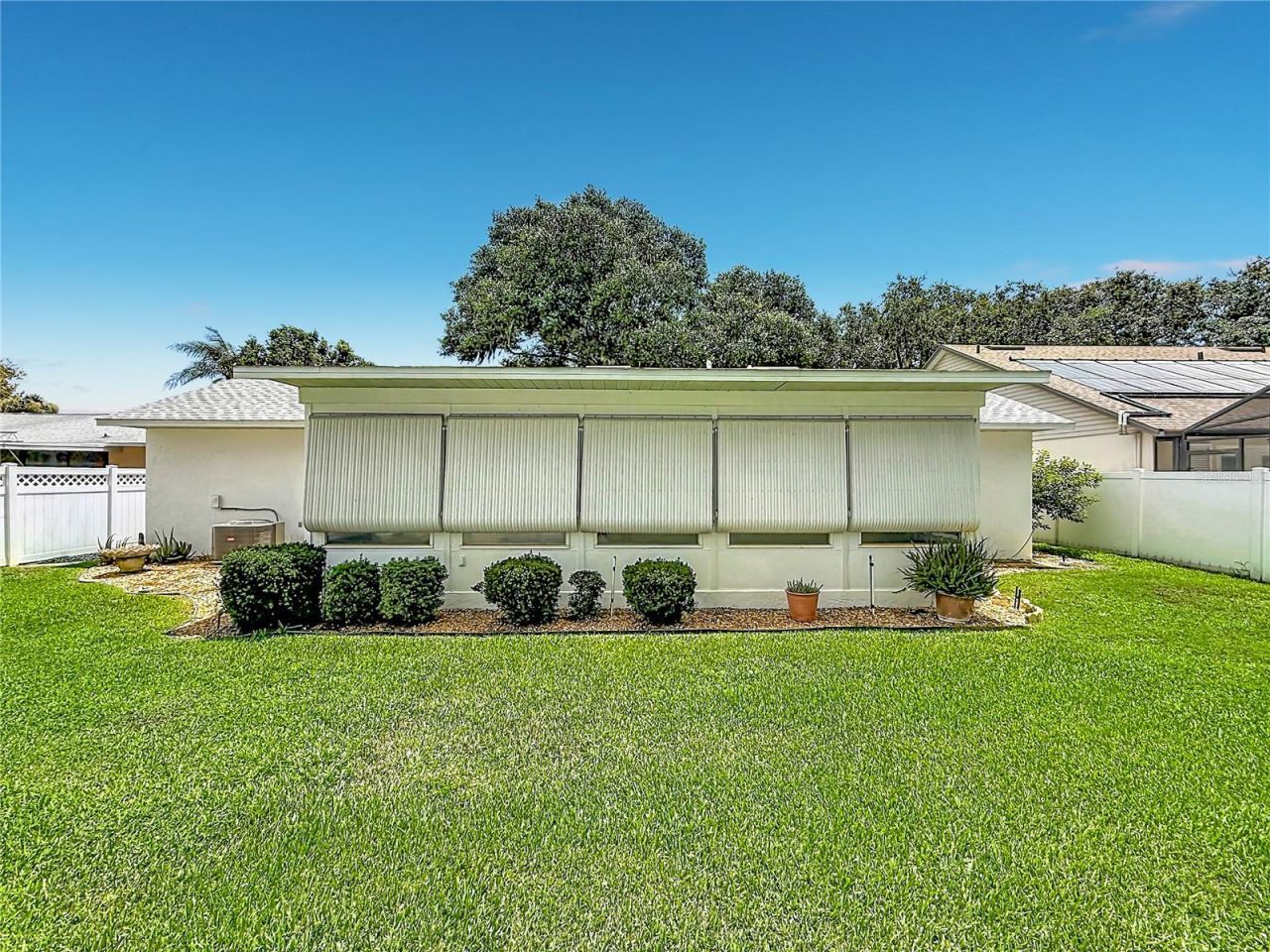 33909 Linda Lane, Leesburg, FL 34788 Photo