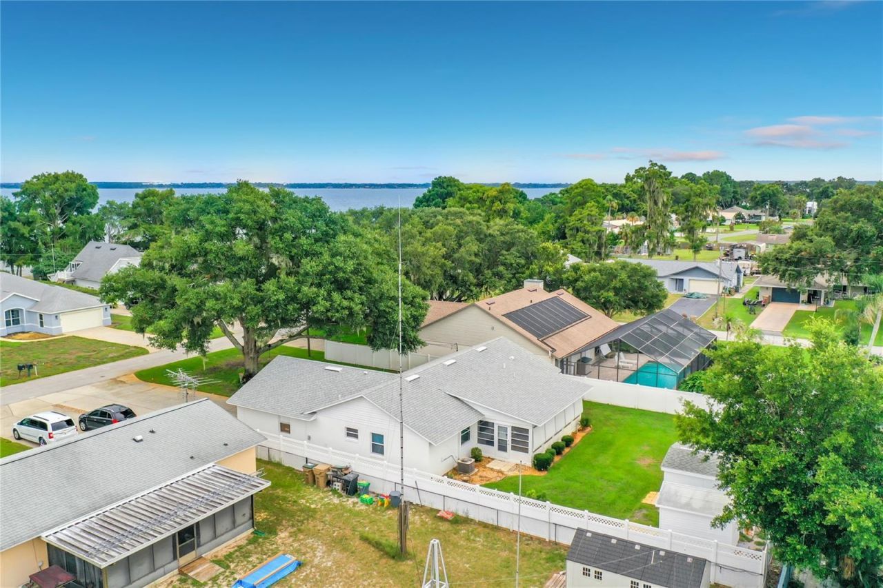 33909 Linda Lane, Leesburg, FL 34788 Photo