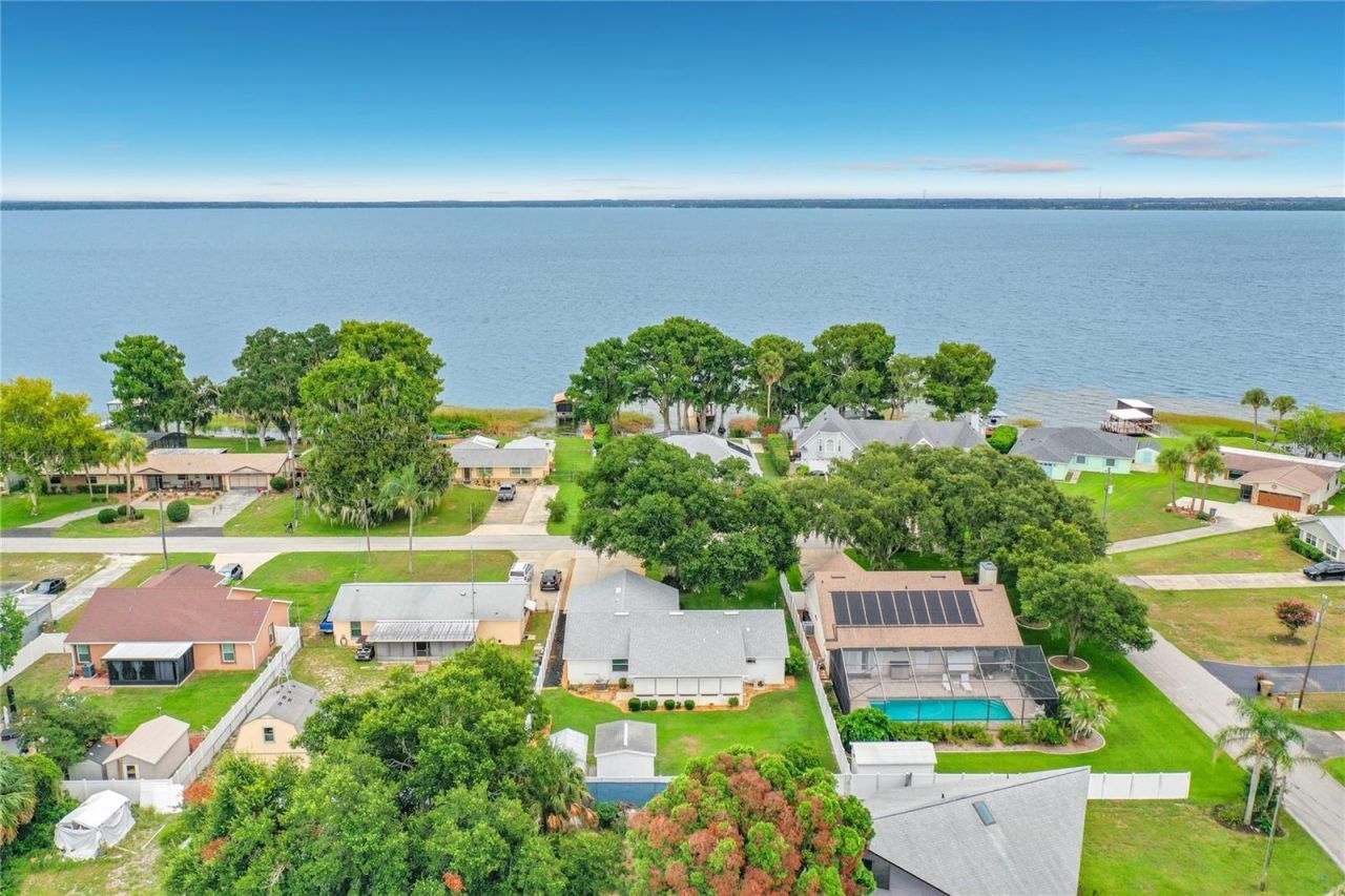 33909 Linda Lane, Leesburg, FL 34788 Photo