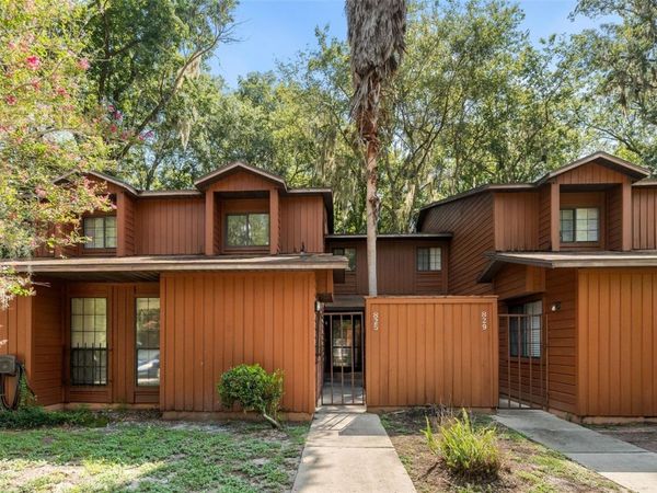 825 SW 55TH TERRACE , GAINESVILLE, FL 32607