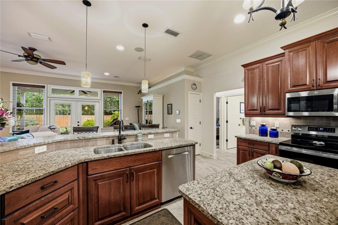 10570 NW 25th Lane, Gainesville, FL 32606 Photo