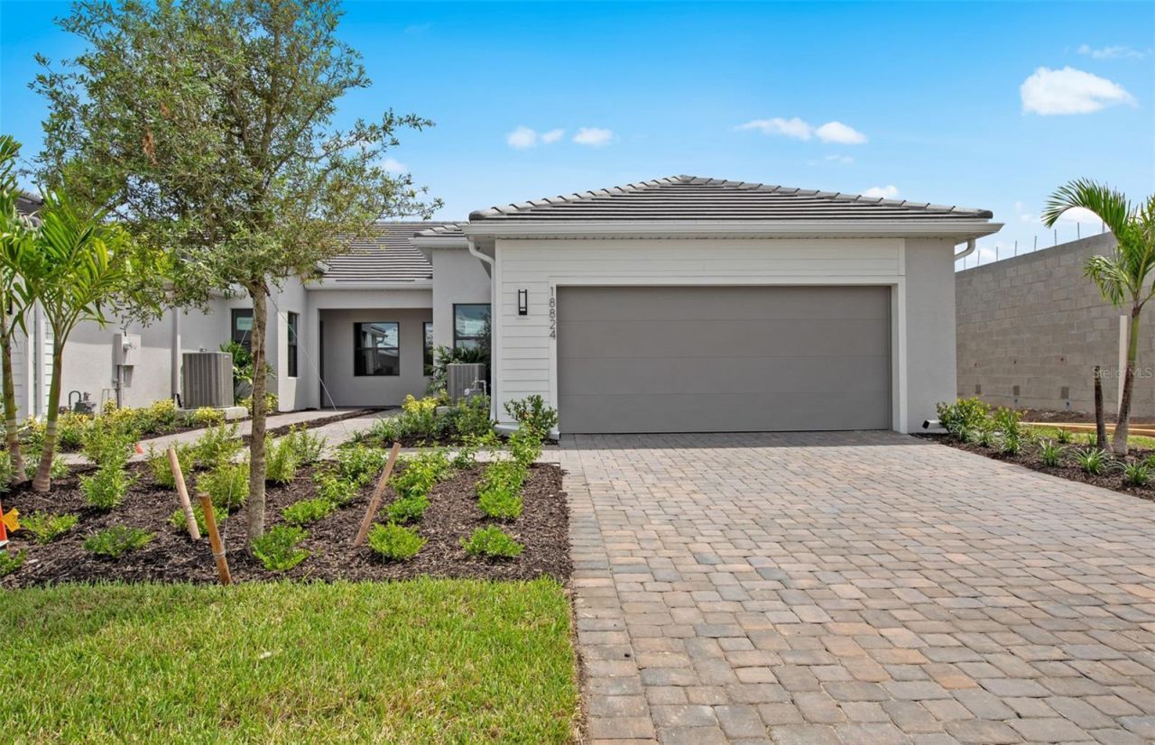 18604 Harbor Sands Place , Lakewood Ranch, FL 34211 Main Photo