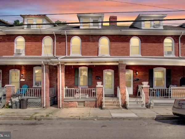 967 E KING STREET, YORK, PA 17403
