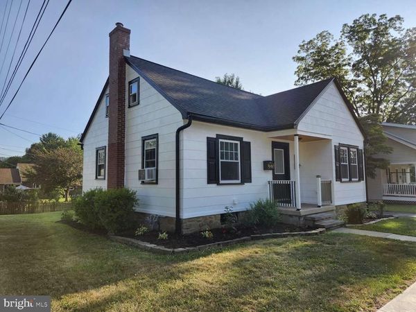 136 E GAUL STREET, WERNERSVILLE, PA 19565