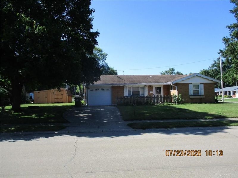 1022 Mayfield Drive, Troy, OH 45373 Photo 2