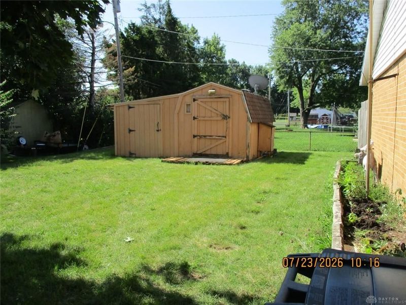 1022 Mayfield Drive, Troy, OH 45373 Photo 3