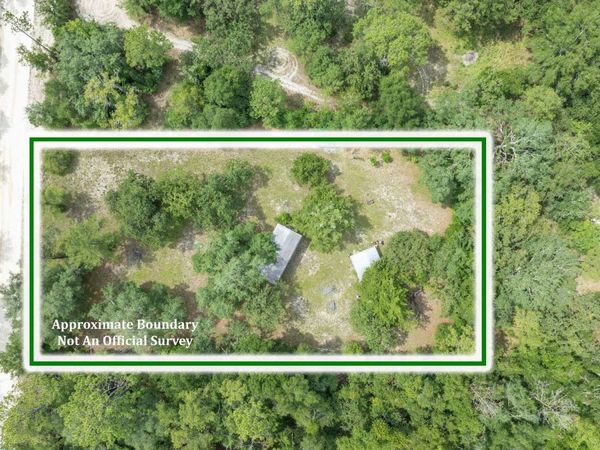 979 NE LANTANA RD, Branford, FL 32008
