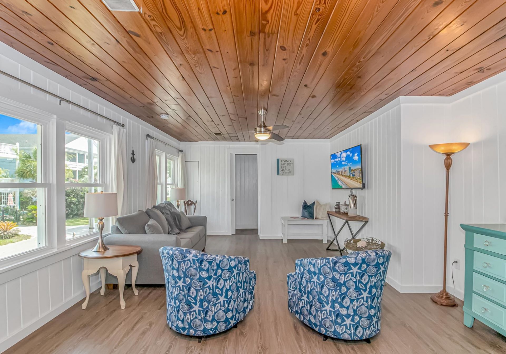 1525 Havens Dr.  Photo 18