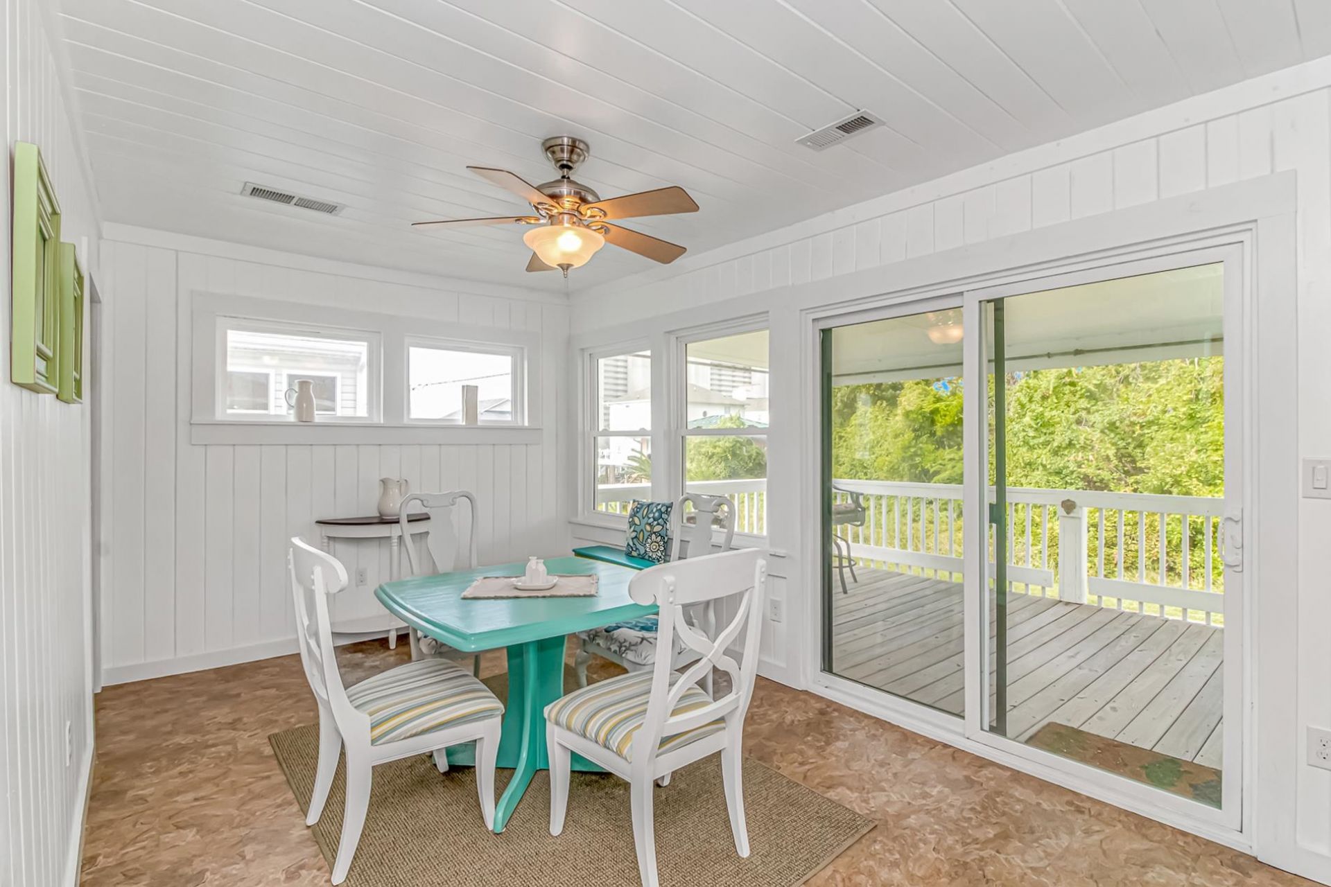 1525 Havens Dr.  Photo 23