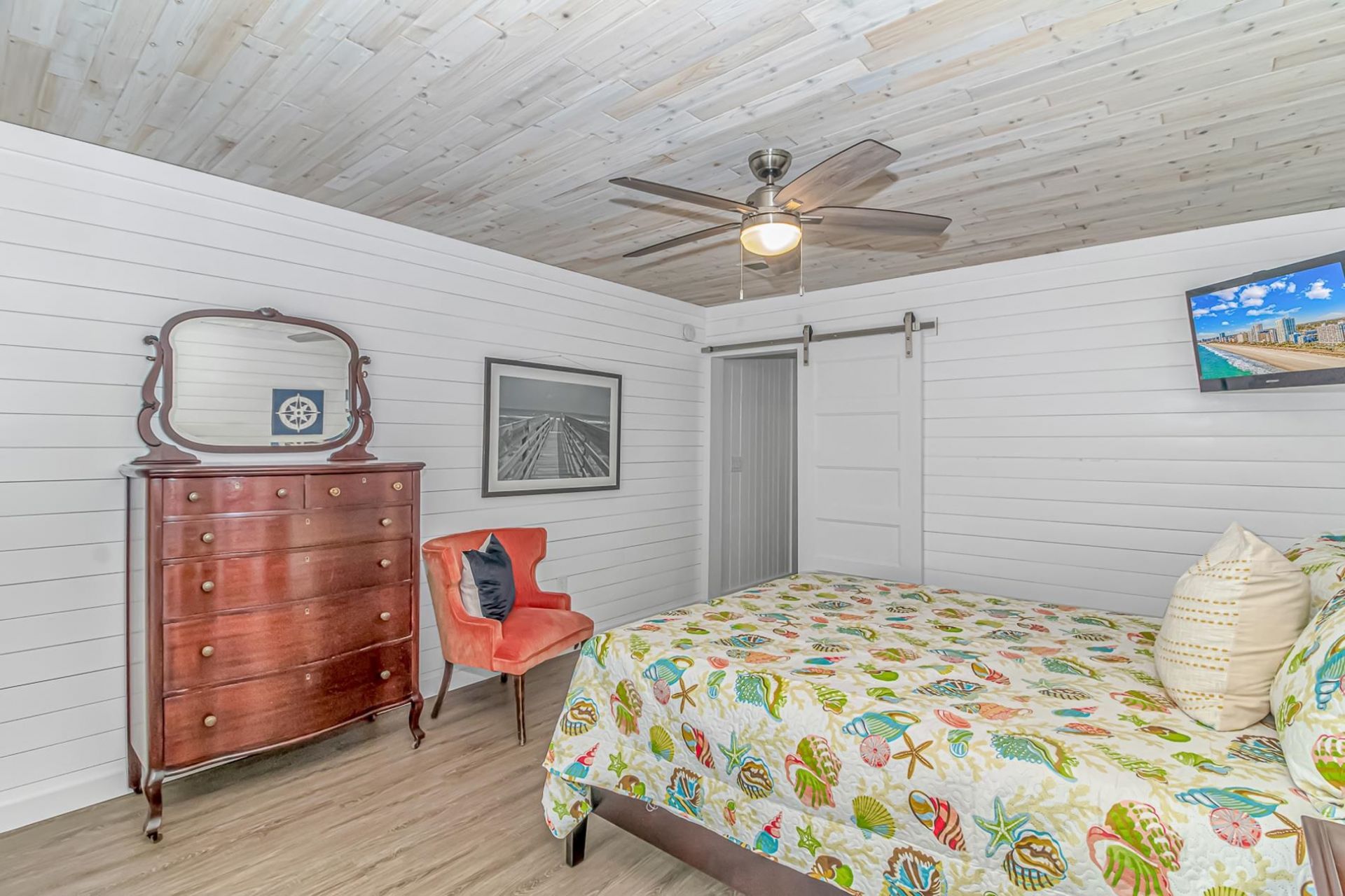 1525 Havens Dr.  Photo 26
