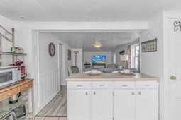 1525 Havens Dr.  photo 4