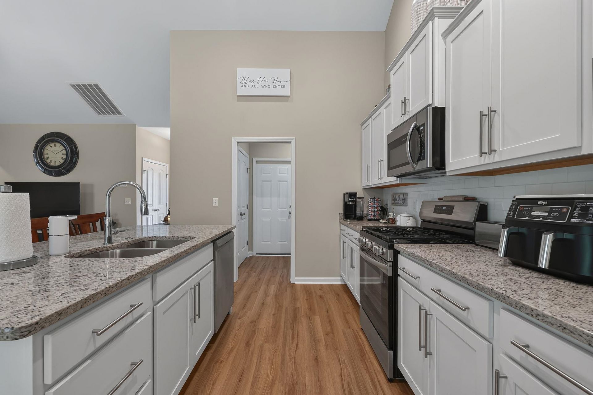 3405 Little Bay Dr.  Photo 7