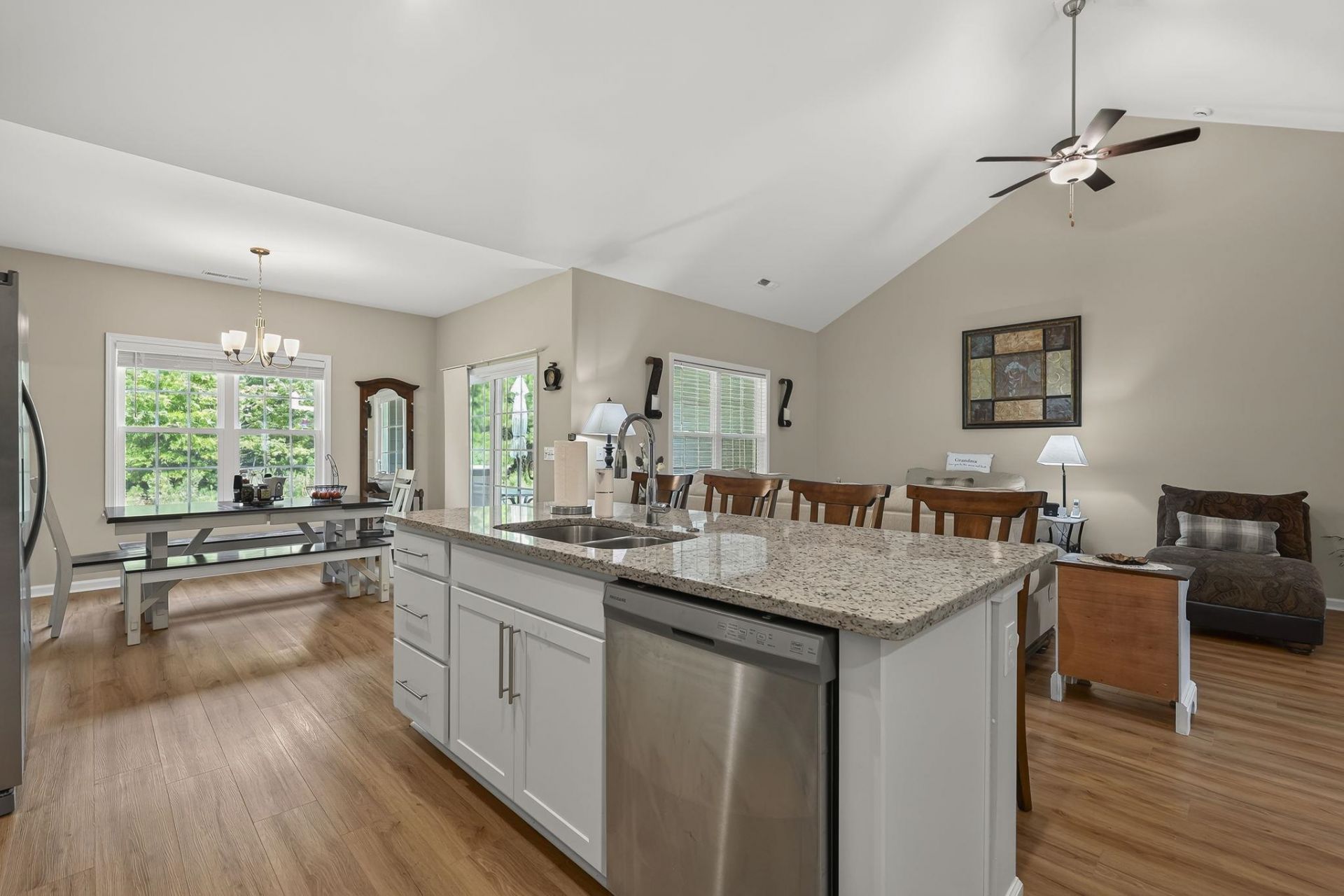 3405 Little Bay Dr.  Photo 8