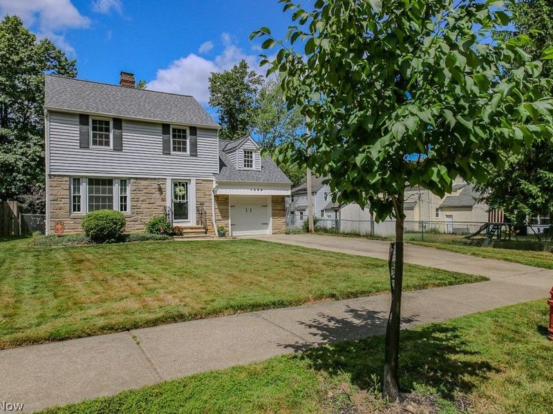 1364 Clearview Road , Lyndhurst, OH 44124 Photo 4