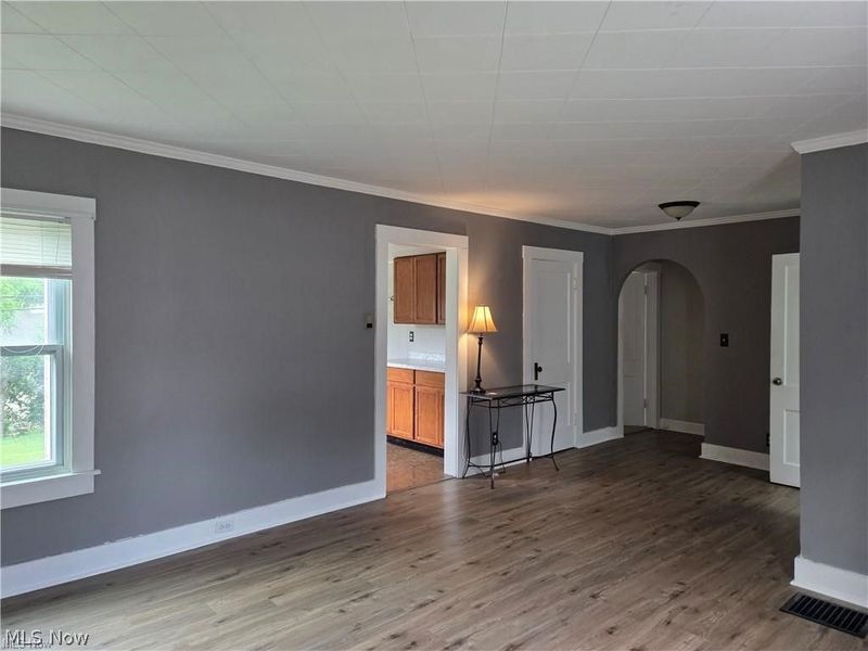 208 W Main Street, New Concord, OH 43762 Photo 7