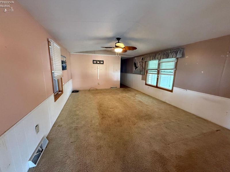 49 S Bass Dr, Marblehead, OH 43440 Photo 5
