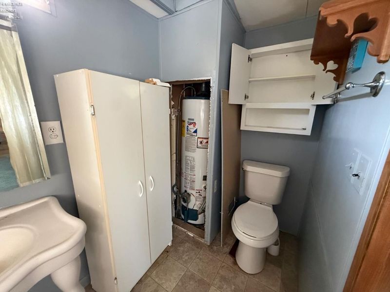 49 S Bass Dr, Marblehead, OH 43440 Photo 9