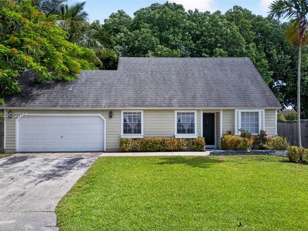 14843 SW 152nd Ter , Miami, FL 33187