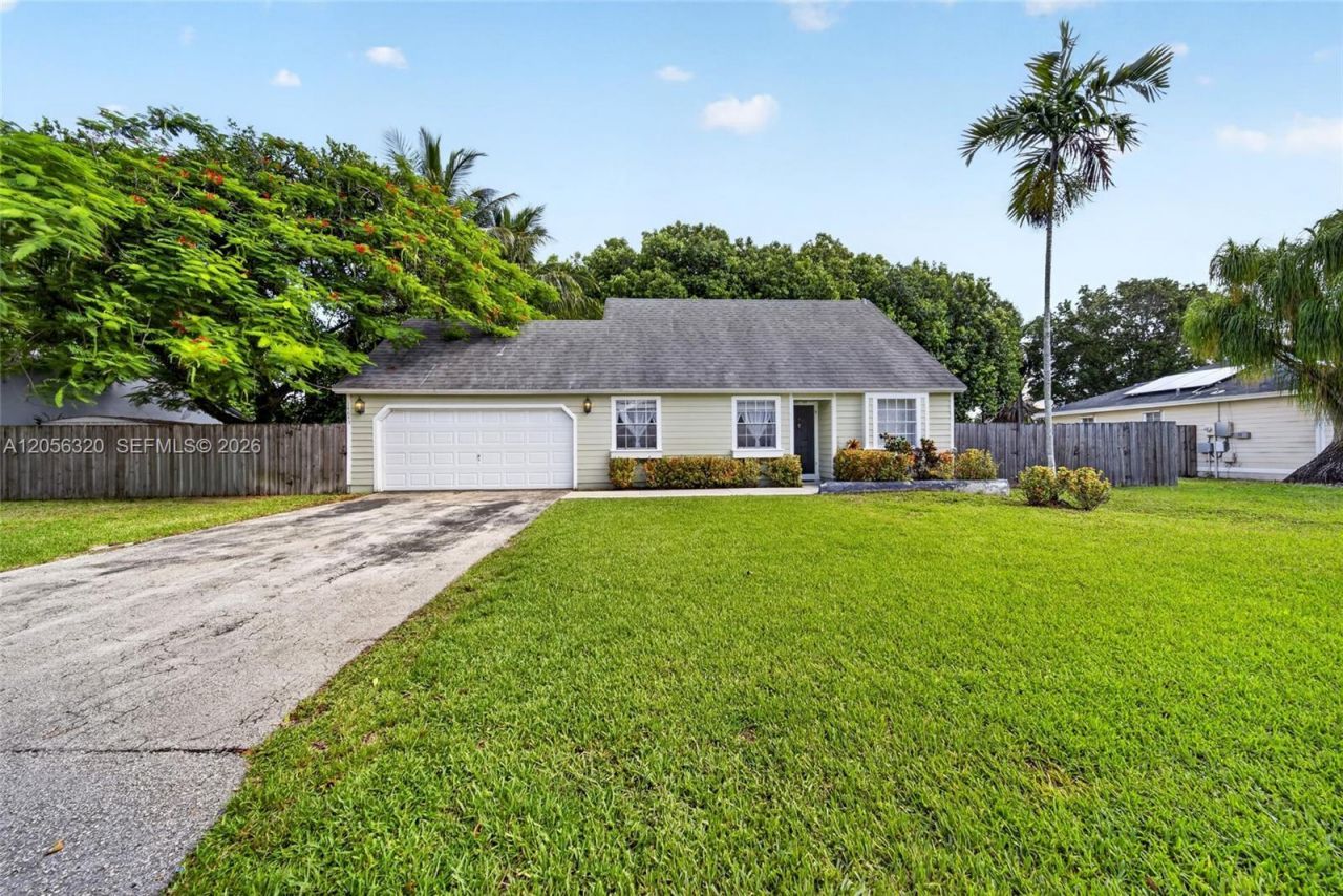 14843 SW 152nd Ter , Miami, FL 33187 Photo