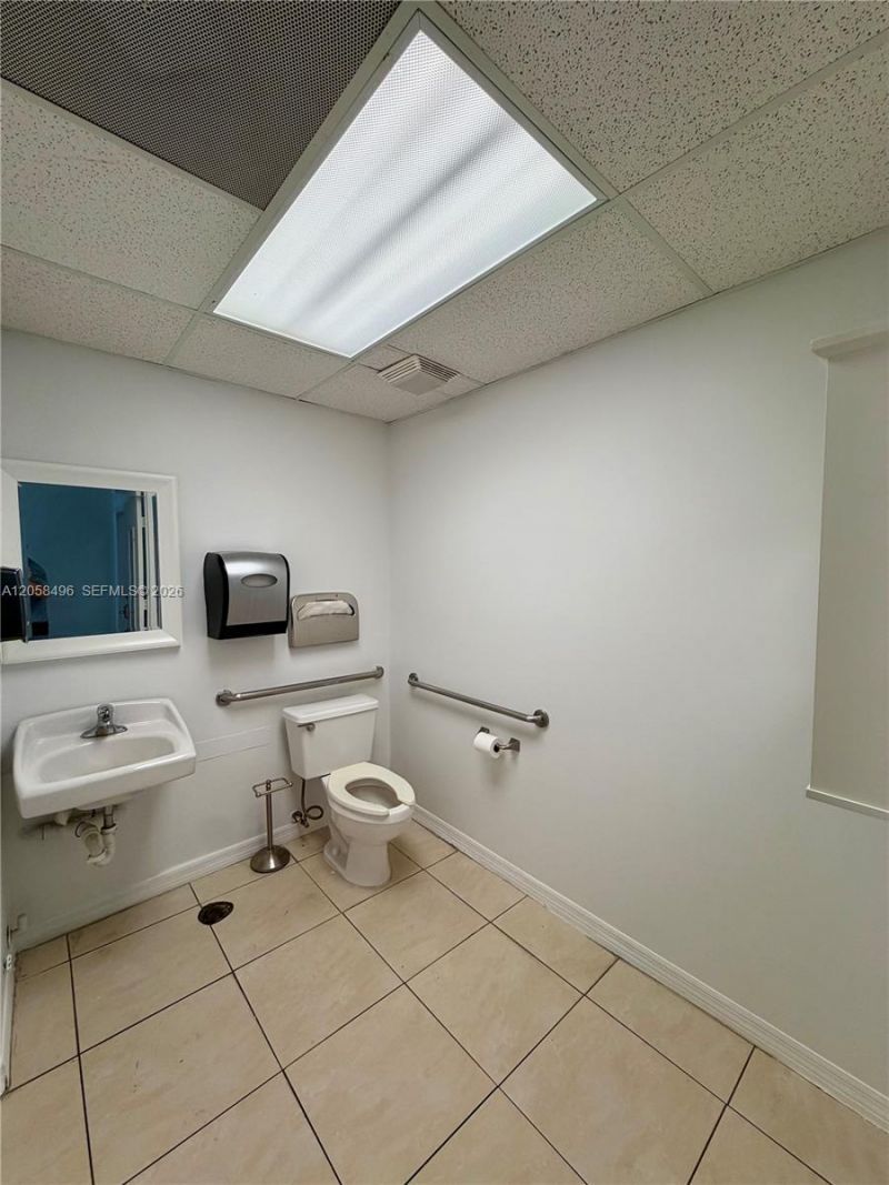 2950 N State Road 7 , Unit 102, Margate, FL 33063 Photo