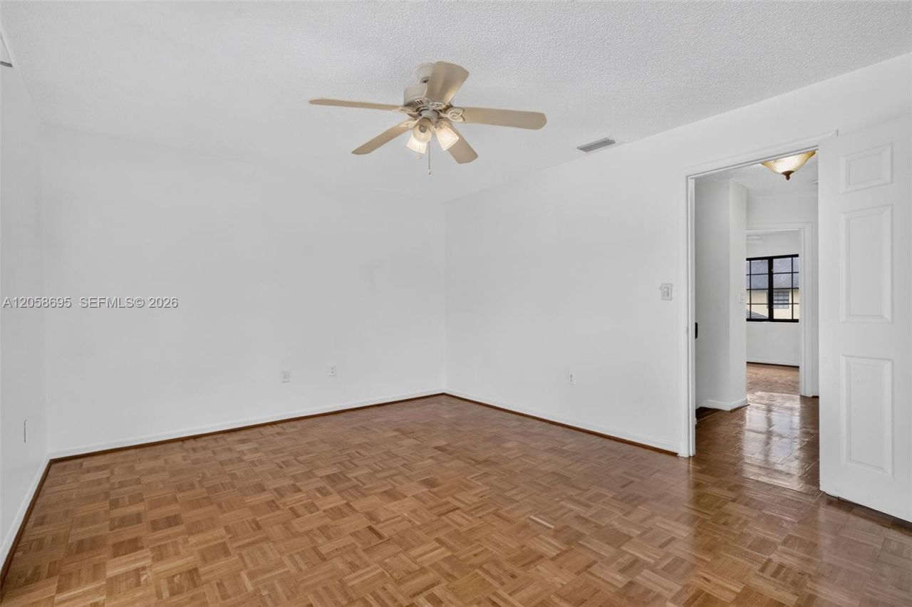 1130 NE 210th Ter, Miami, FL 33179 Photo