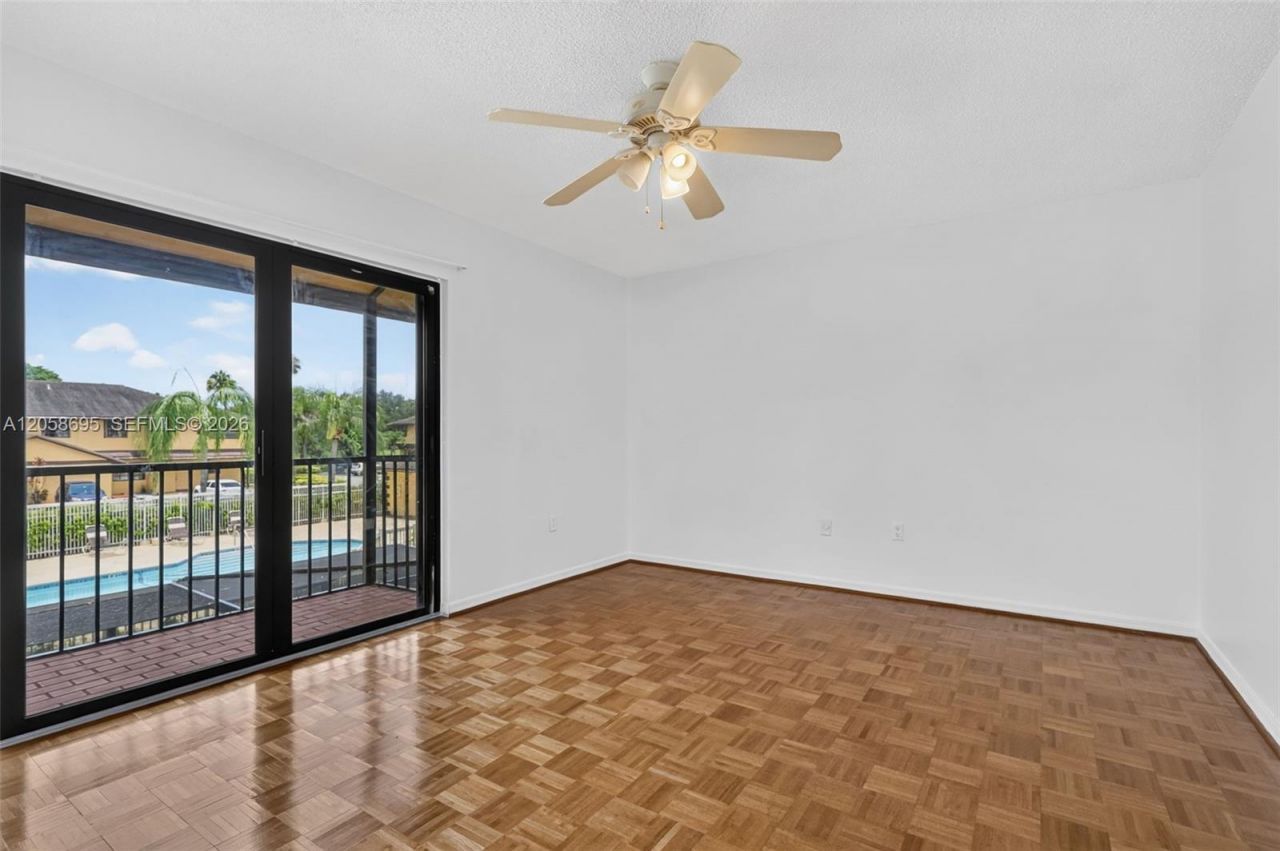 1130 NE 210th Ter, Miami, FL 33179 Photo