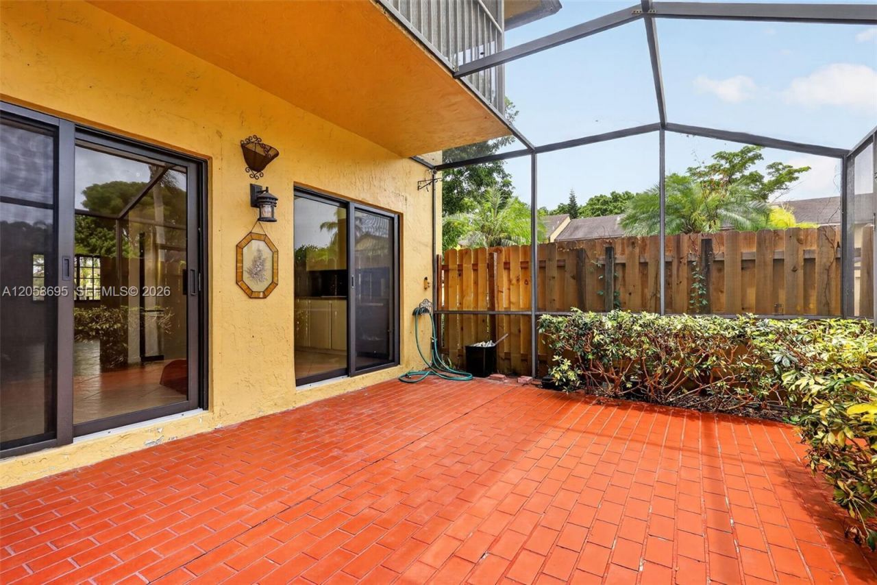 1130 NE 210th Ter, Miami, FL 33179 Photo