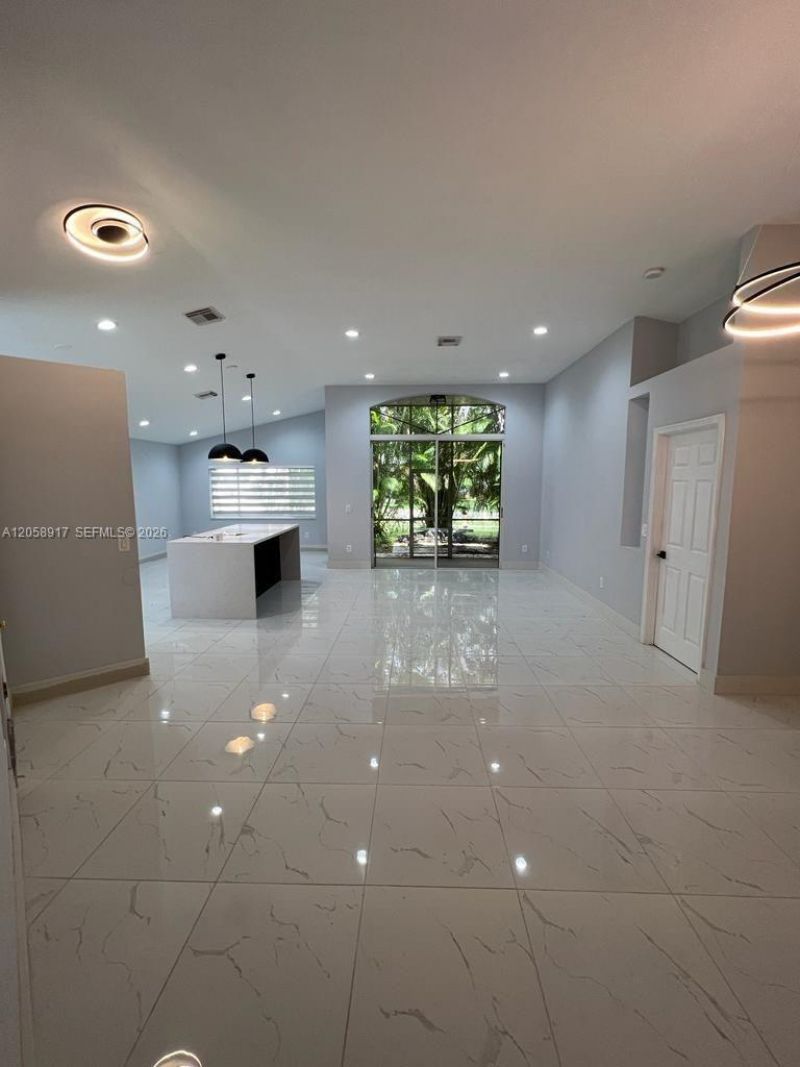 1970 NW 178th Ter, Unit 1, Pembroke Pines, FL 33029 Photo