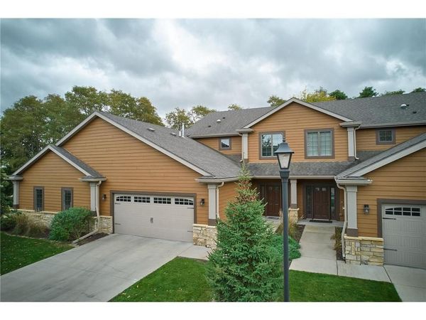 558 Panorama Circle NW, Rochester, MN 55901