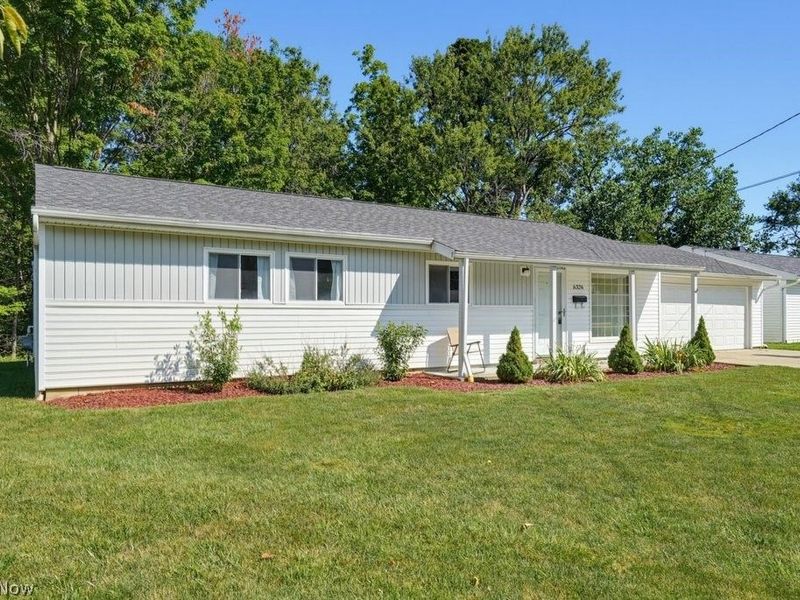 6326 Strathallan Drive, Bedford Heights, OH 44146 Photo 3